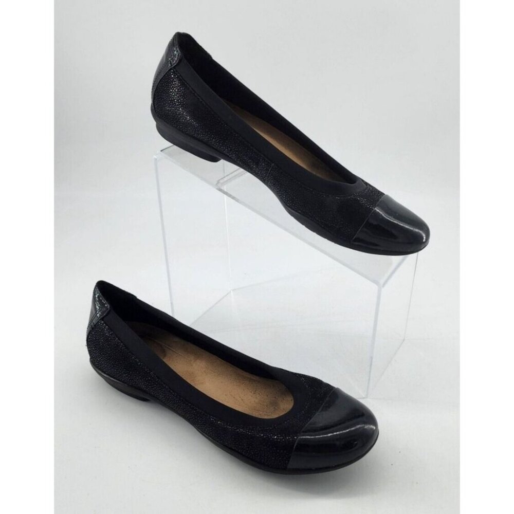 Clarks Women's Neenah Unstructured Flats Slip On Cap Toe Shoes Black Size 8M